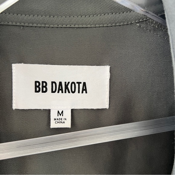 BB Dakota Double Agent cropped trench jacket breezy draped open front medium - Picture 4 of 7